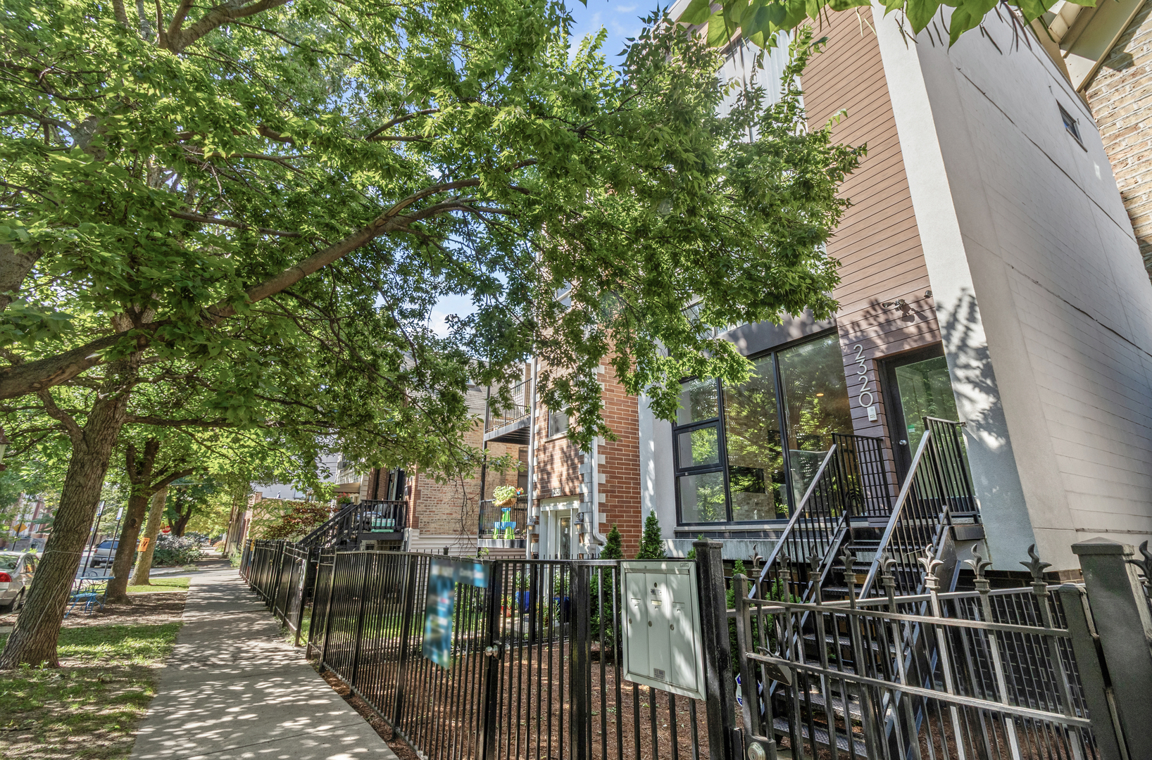 2320 N Hamilton Avenue Unit: 1