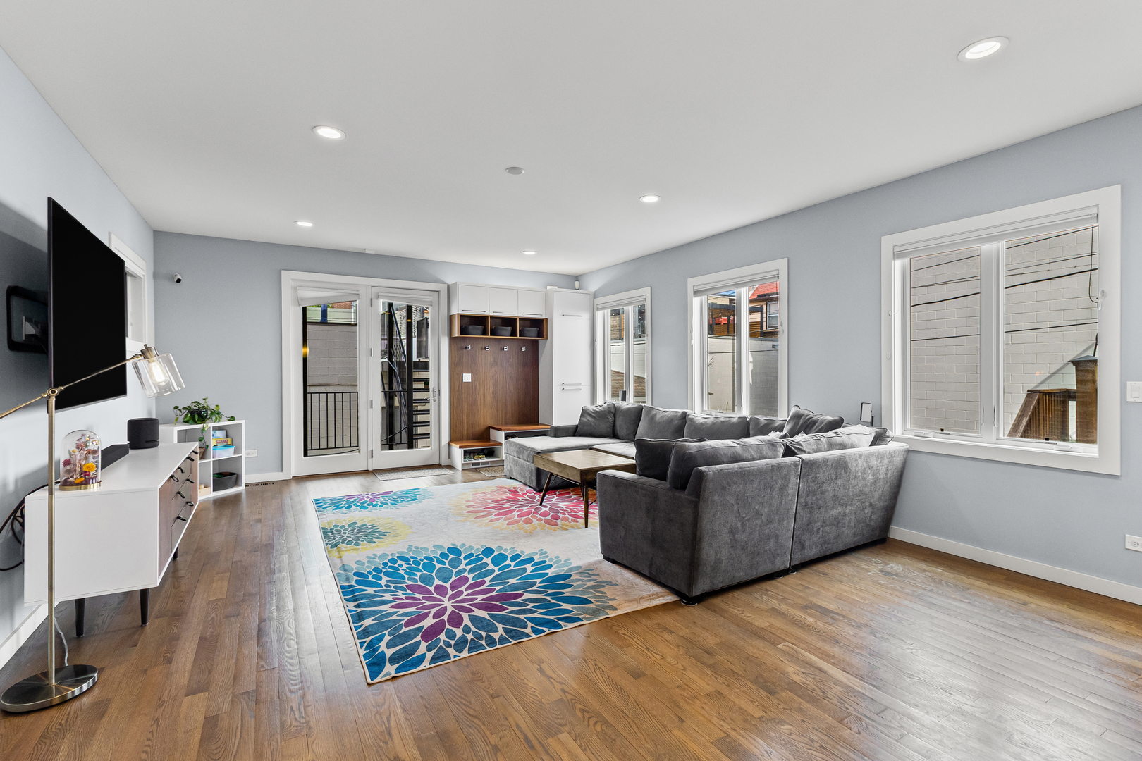 2320 N Hamilton Avenue Unit: 1