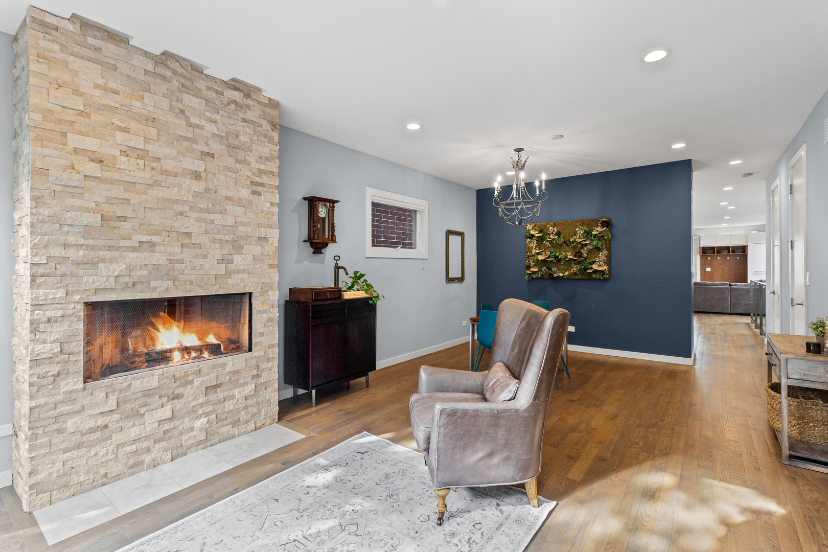 2320 N Hamilton Avenue Unit: 1