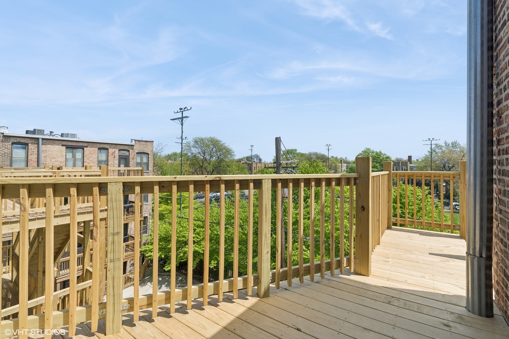 4817 N Fairfield Avenue Unit: 3