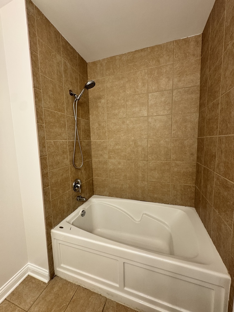 8 W Monroe Street Unit: 1409