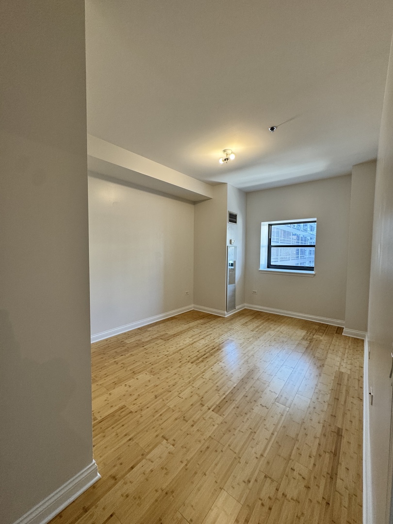 8 W Monroe Street Unit: 1409