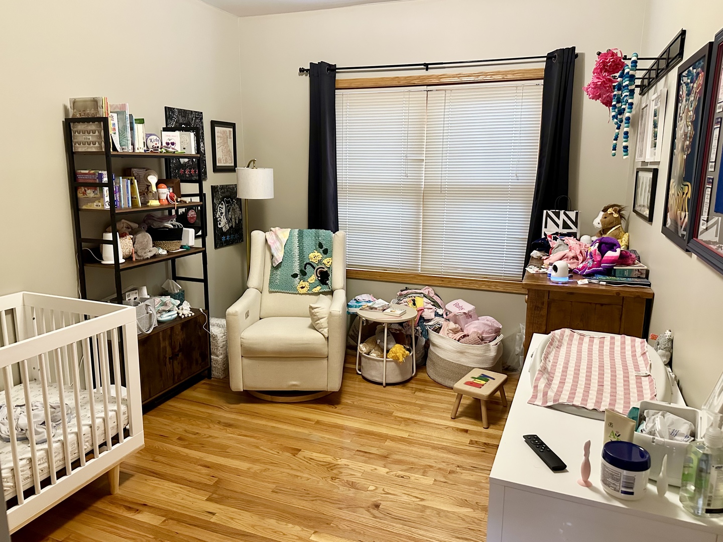 1463 N Leavitt Street Unit: 3
