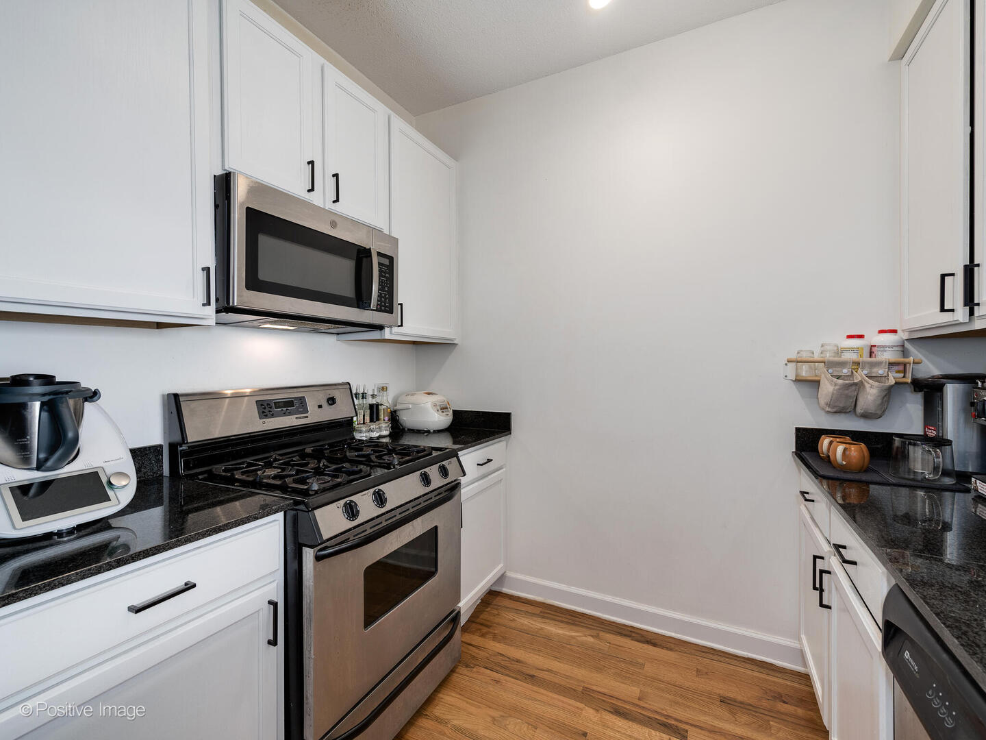 41 E 8th Street Unit: 2306