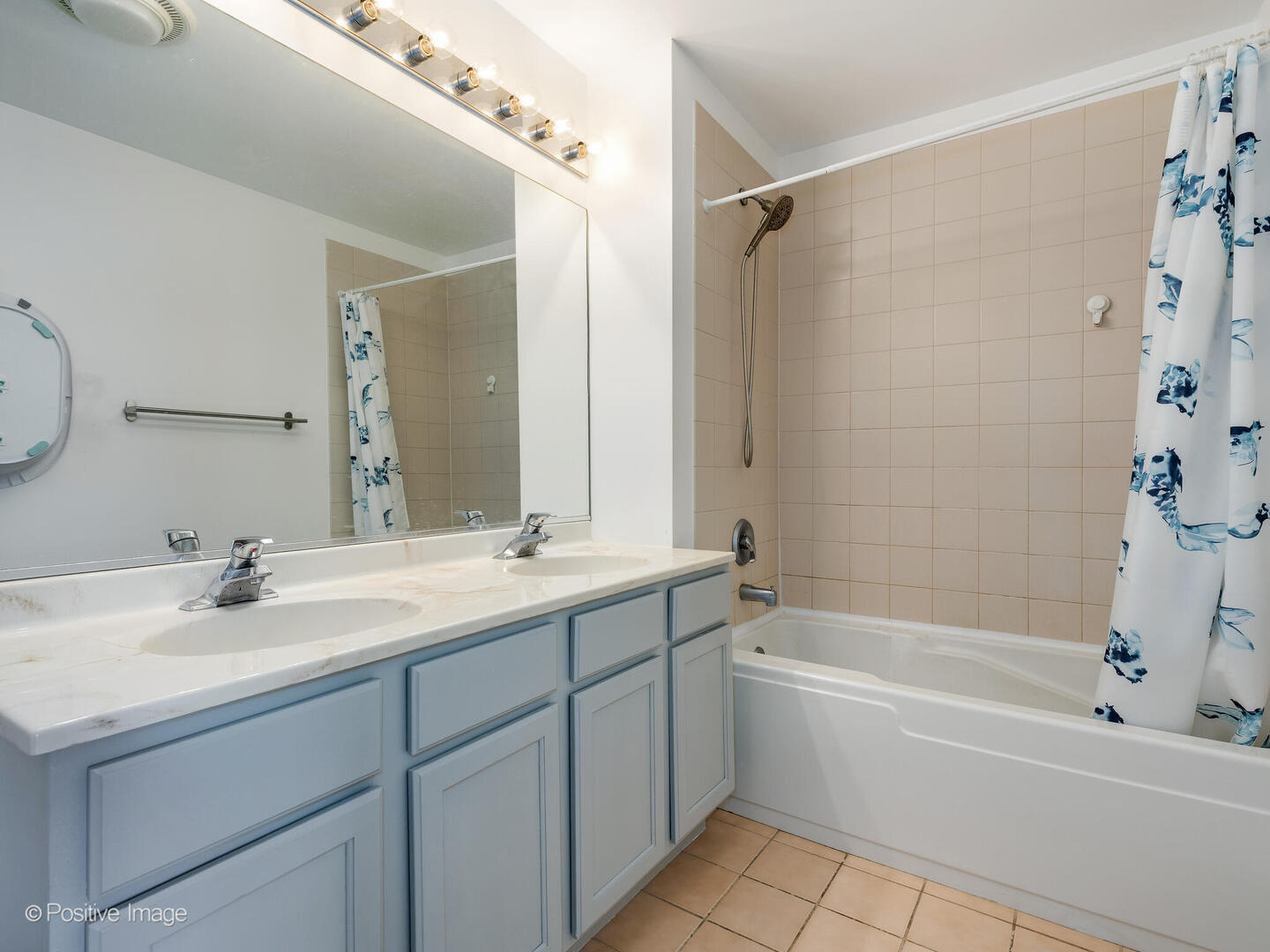 41 E 8th Street Unit: 2306