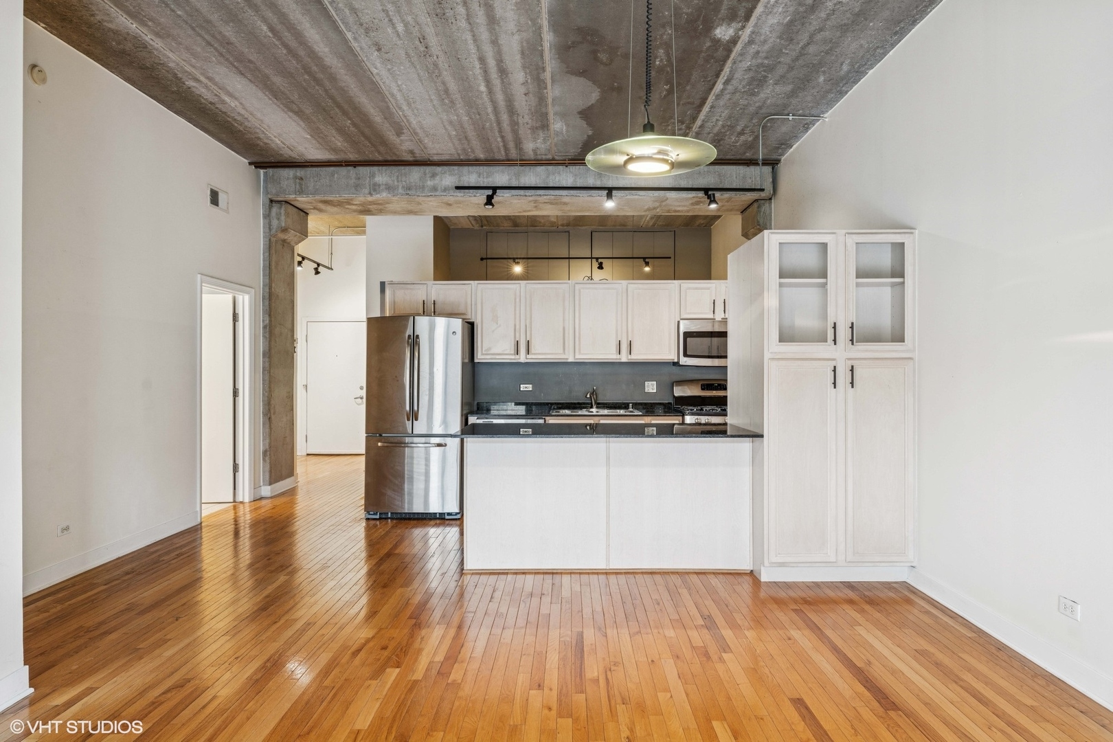 1635 W Belmont Avenue Unit: 313