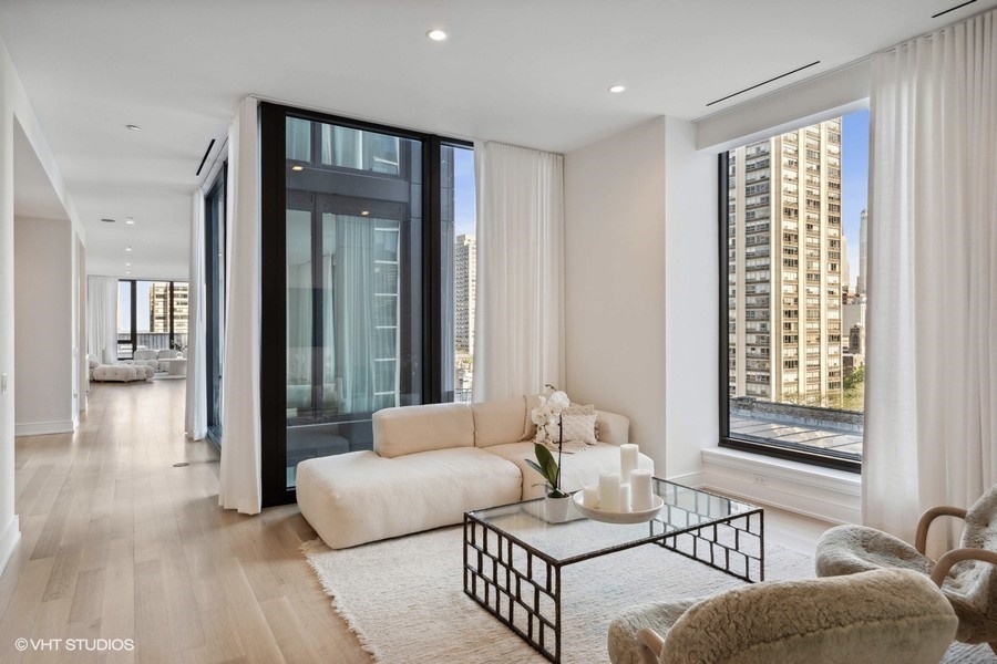 1550 N Clark Street Unit: 804