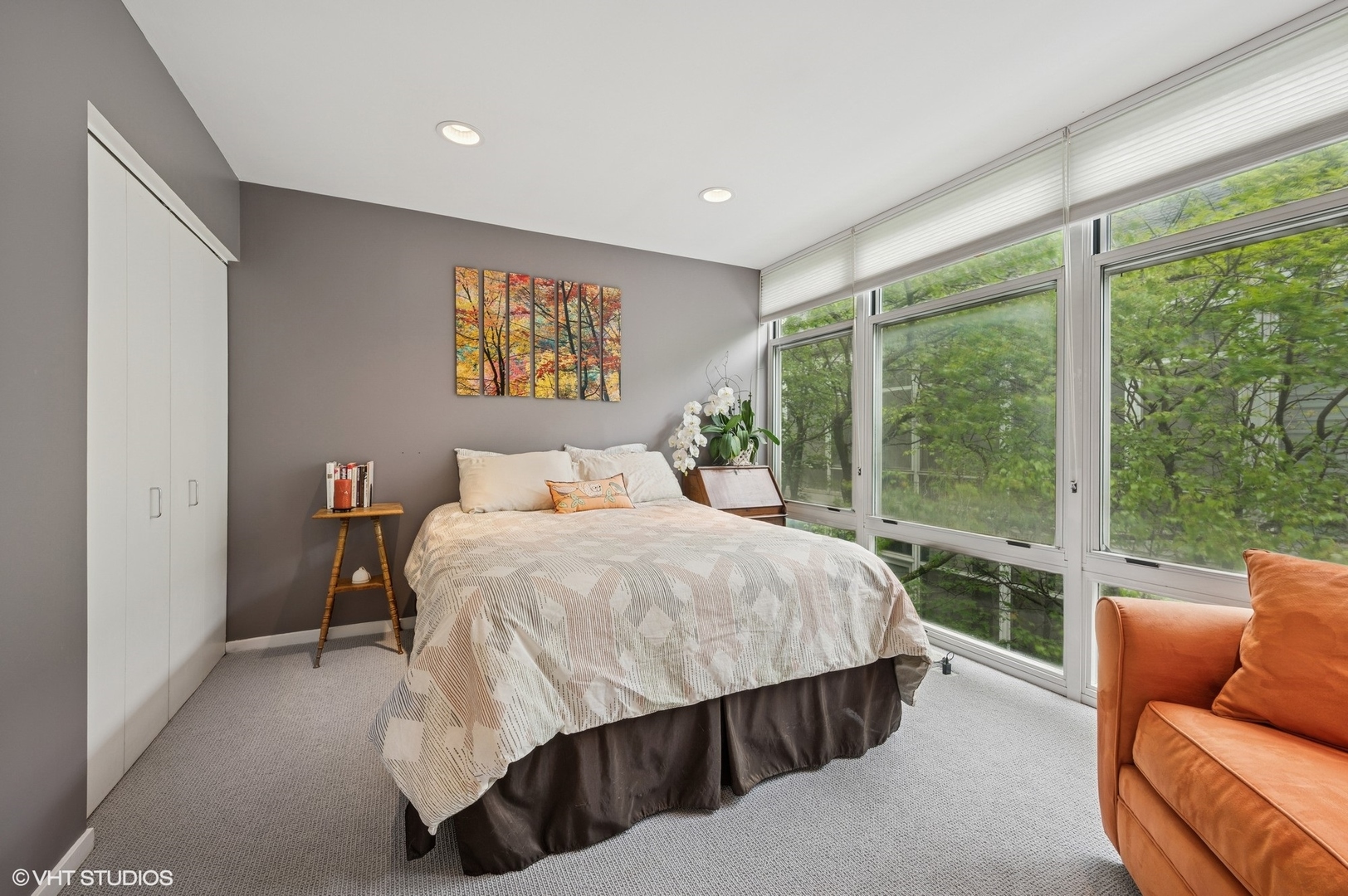 3401 N Janssen Avenue Unit: F