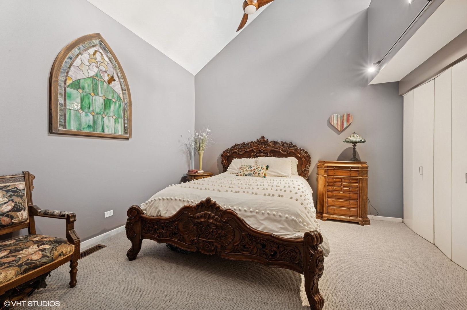 3401 N Janssen Avenue Unit: F