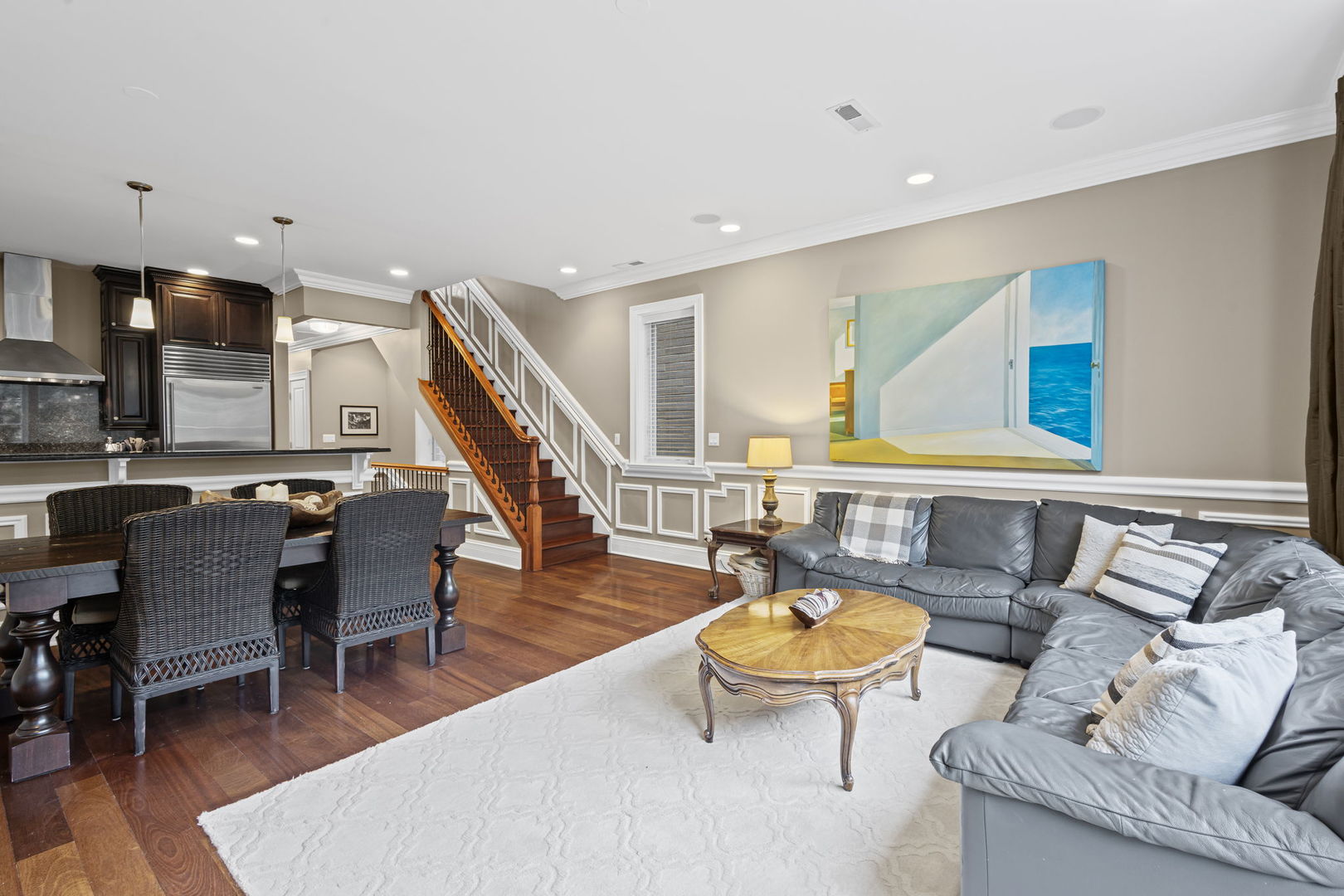 718 W Aldine Avenue Unit: 3