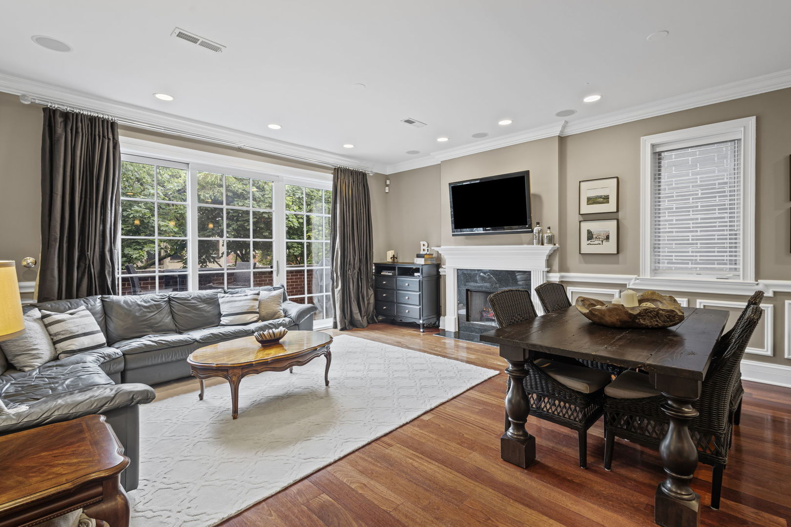 718 W Aldine Avenue Unit: 3