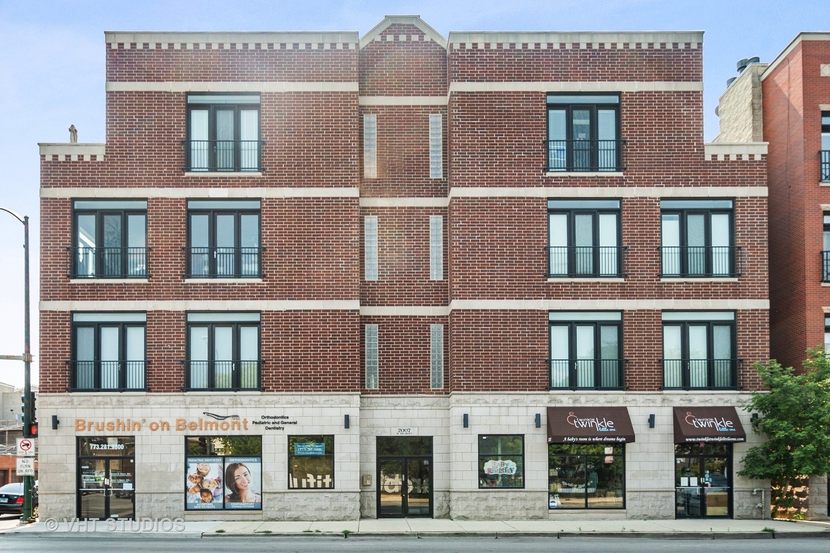 2007 W Belmont Avenue Unit: 2W