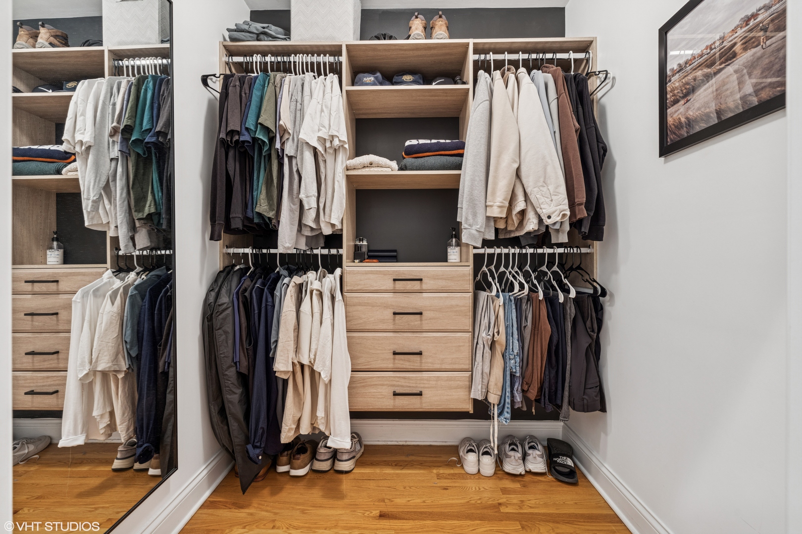 2007 W Belmont Avenue Unit: 2W