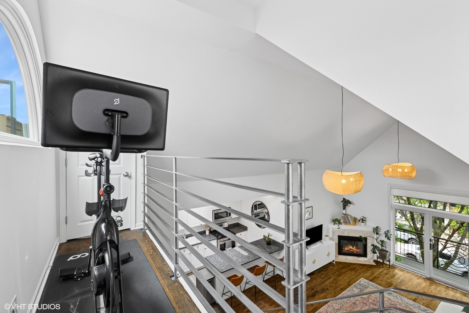 2139 W Roscoe Street Unit: 3E