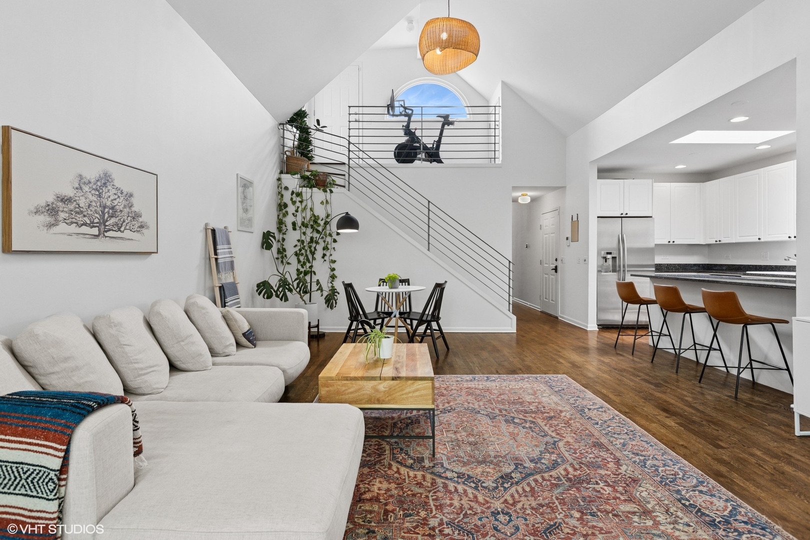 2139 W Roscoe Street Unit: 3E