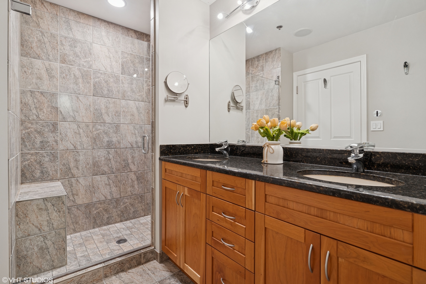 1250 S Michigan Avenue Unit: 2203