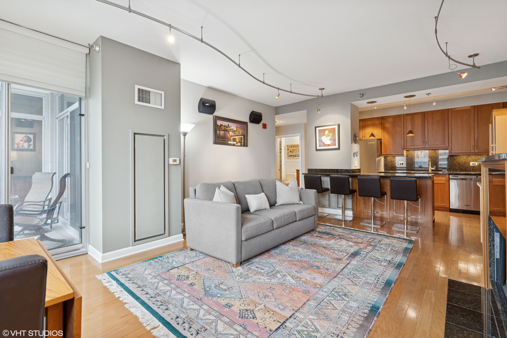1250 S Michigan Avenue Unit: 2203