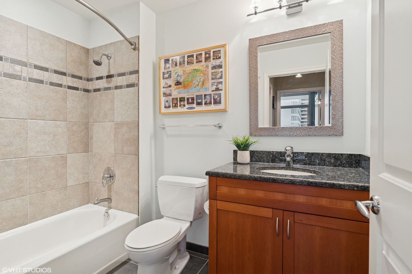 1250 S Michigan Avenue Unit: 2203