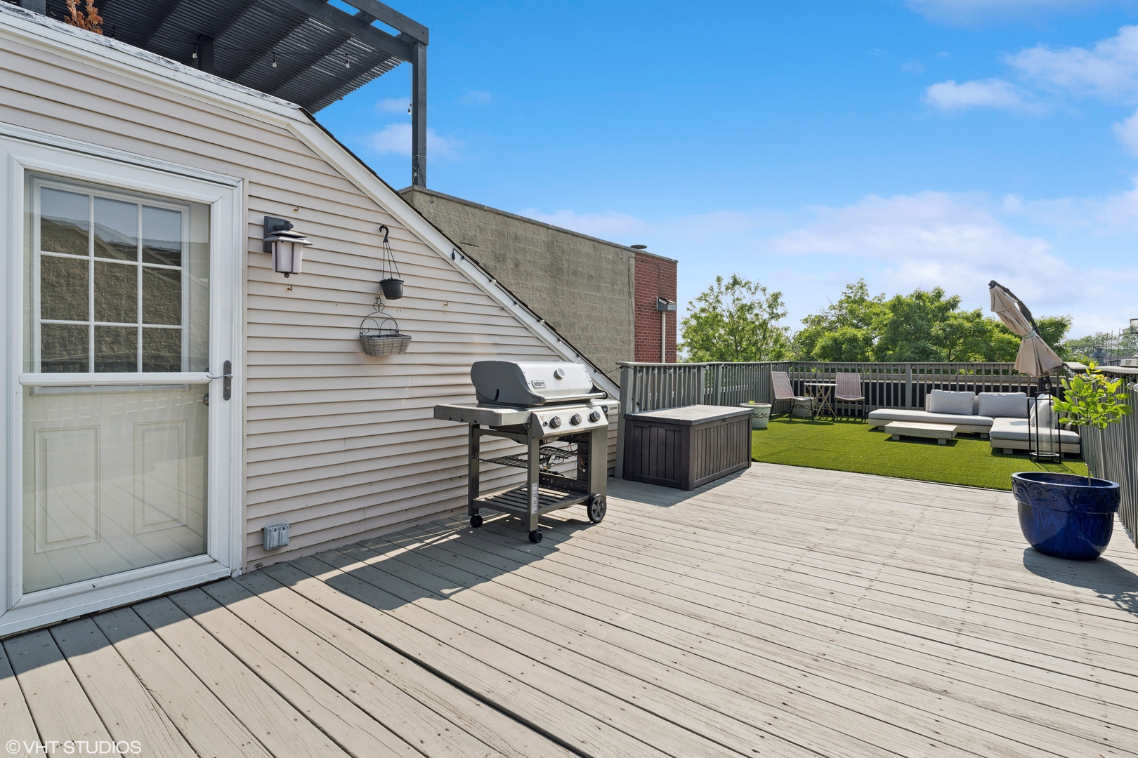 1051 N Hermitage Avenue Unit: 3