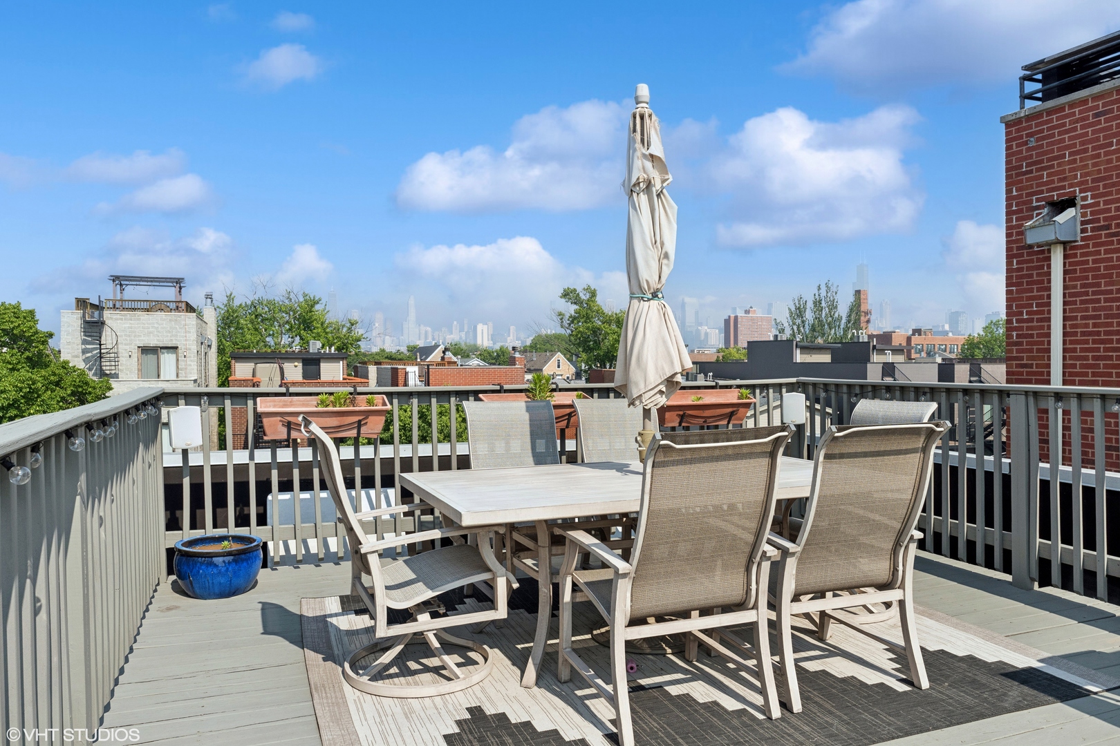 1051 N Hermitage Avenue Unit: 3