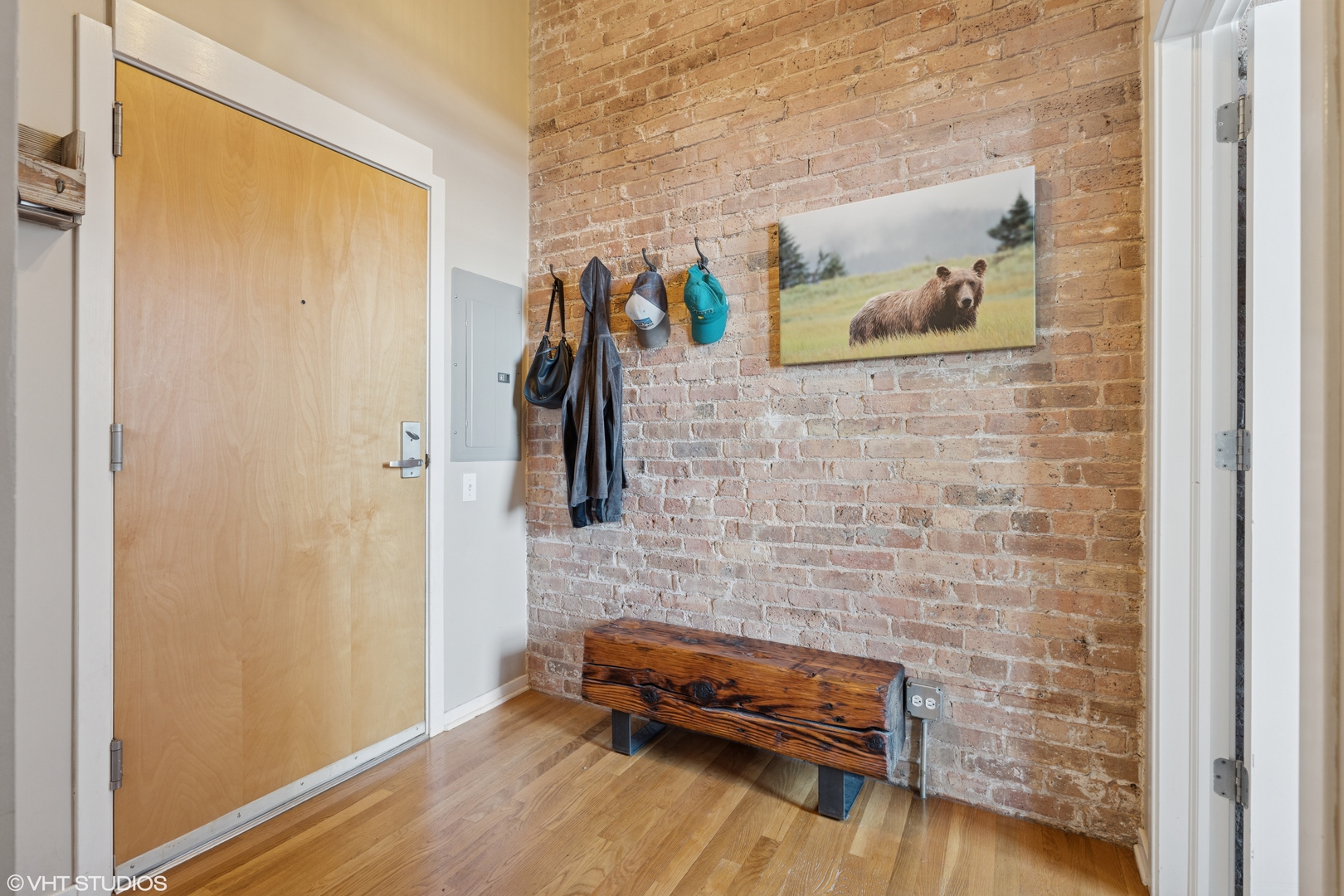 333 S Desplaines Street Unit: 606