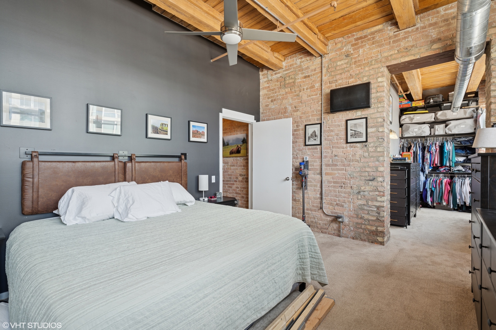 333 S Desplaines Street Unit: 606