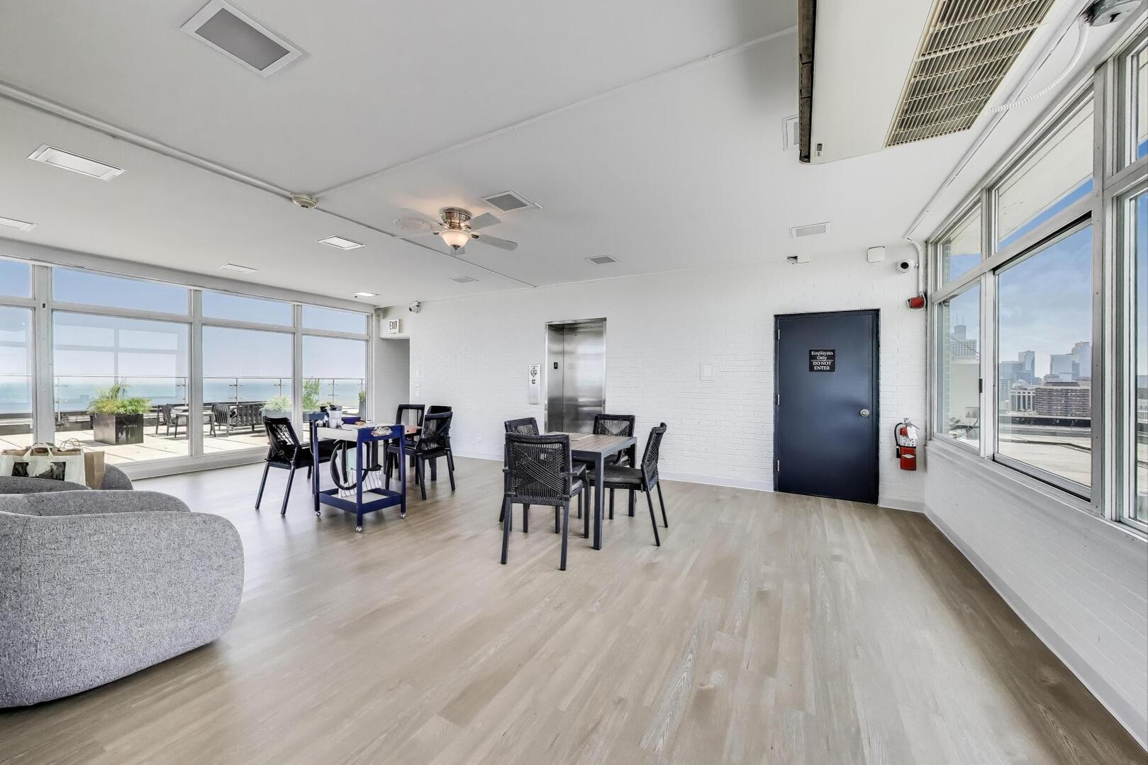 1440 N Lake Shore Drive Unit: 16E
