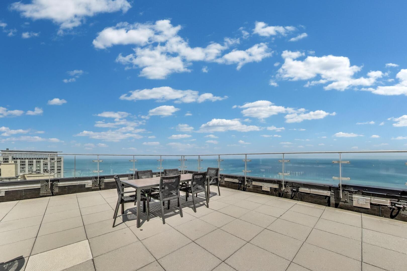 1440 N Lake Shore Drive Unit: 16E