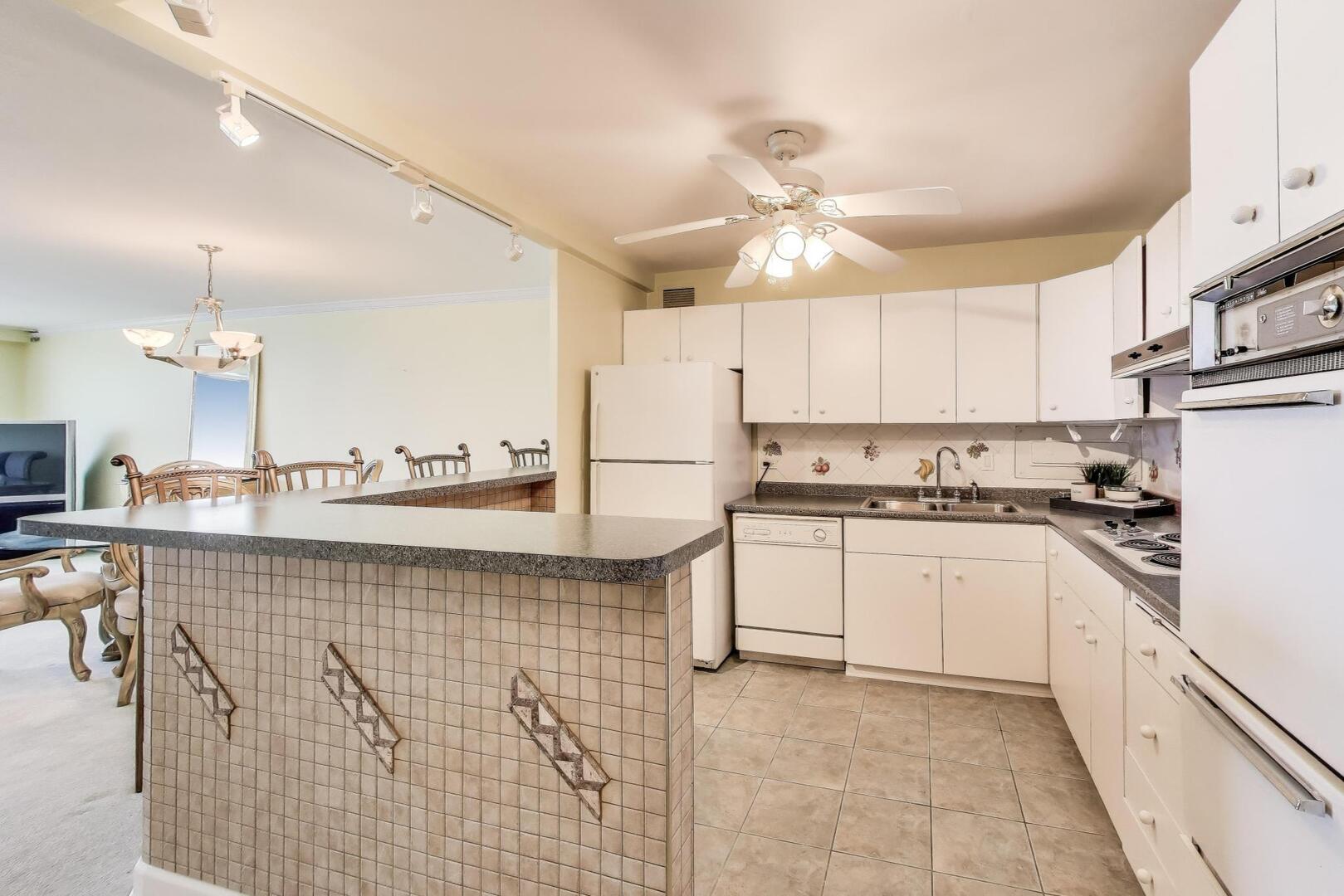 1440 N Lake Shore Drive Unit: 16E