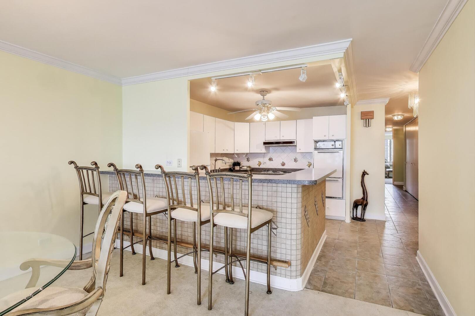 1440 N Lake Shore Drive Unit: 16E