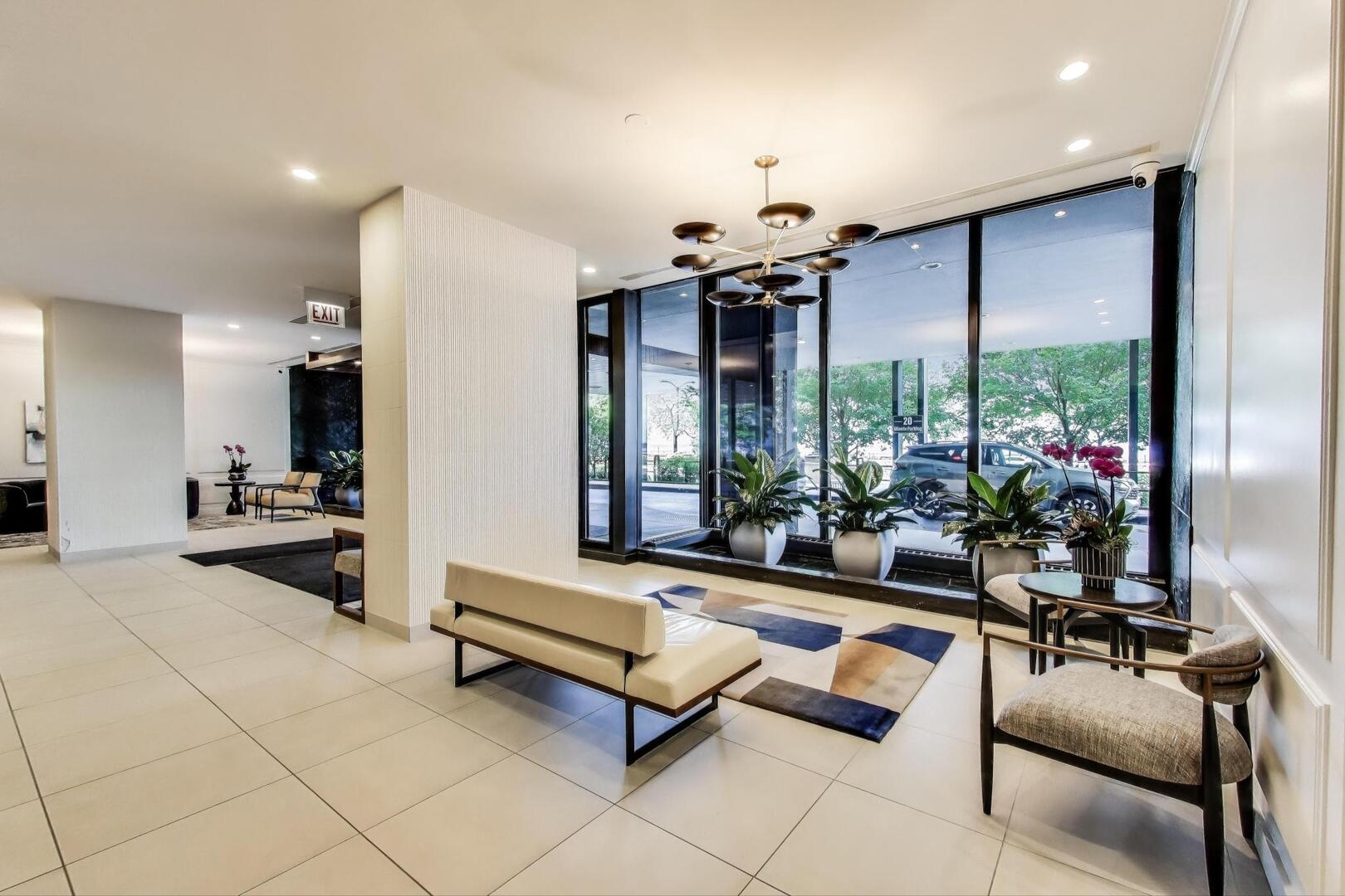 1440 N Lake Shore Drive Unit: 16E