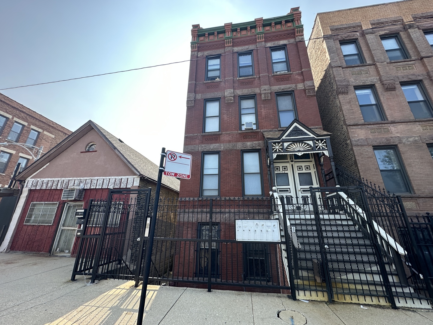 1302 N Cleaver Street Unit: 1R