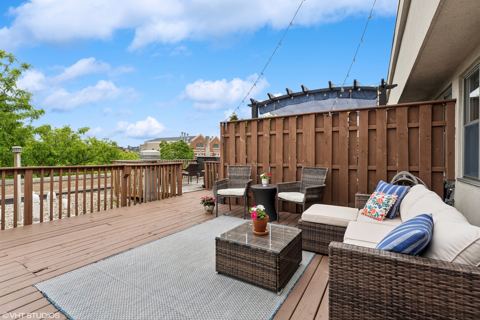 2750 N Wayne Avenue Unit: L