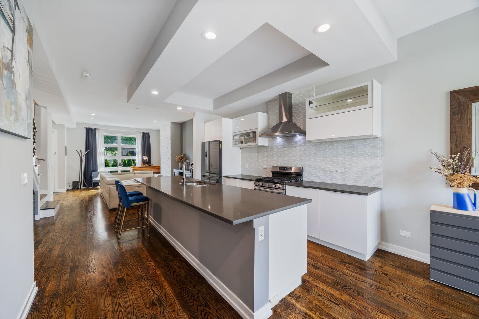 1728 N Mozart Street