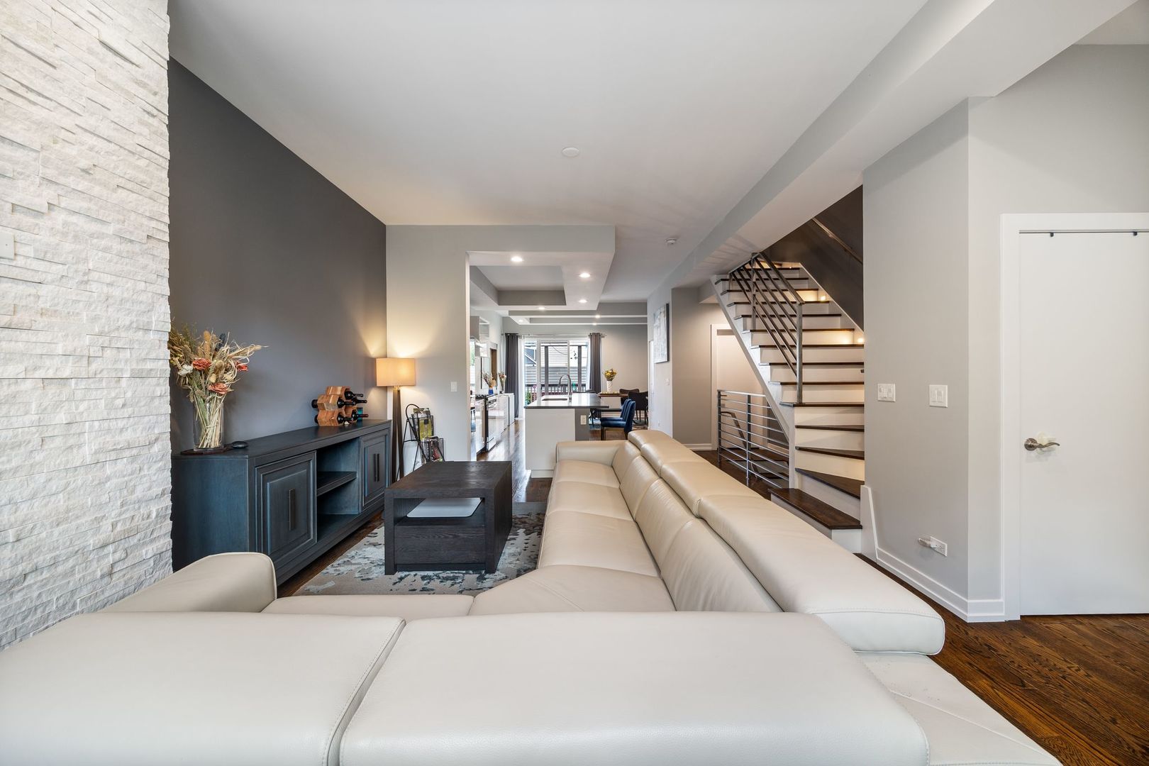1728 N Mozart Street