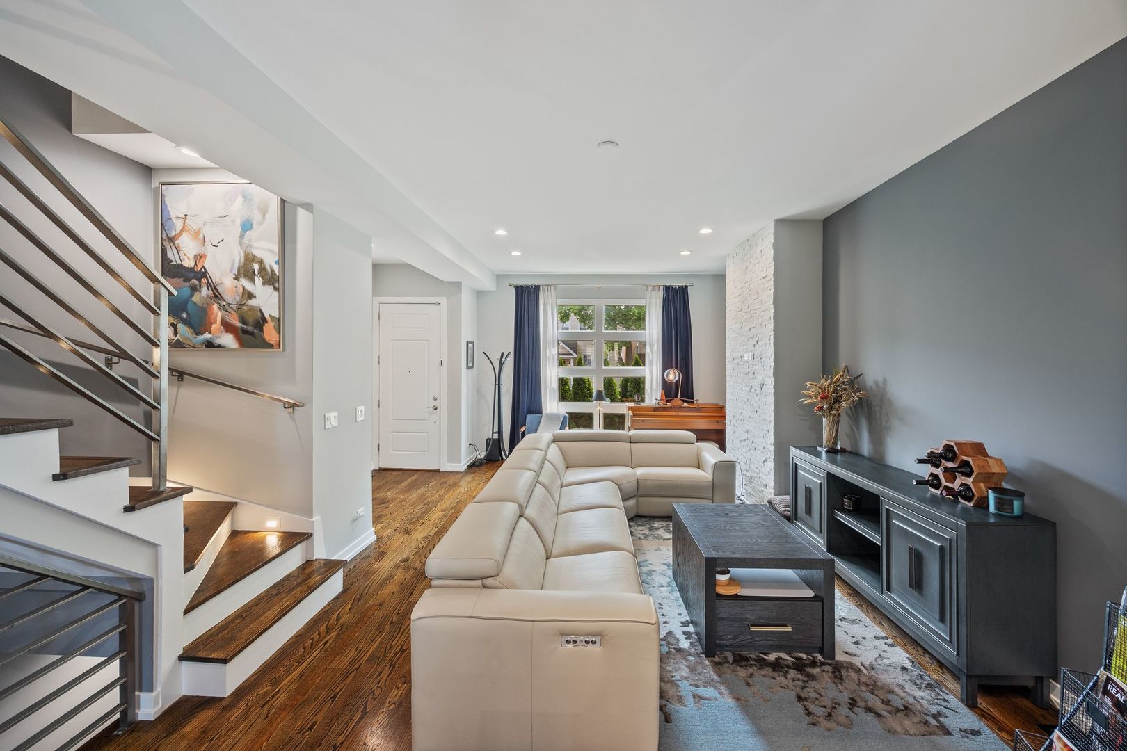 1728 N Mozart Street
