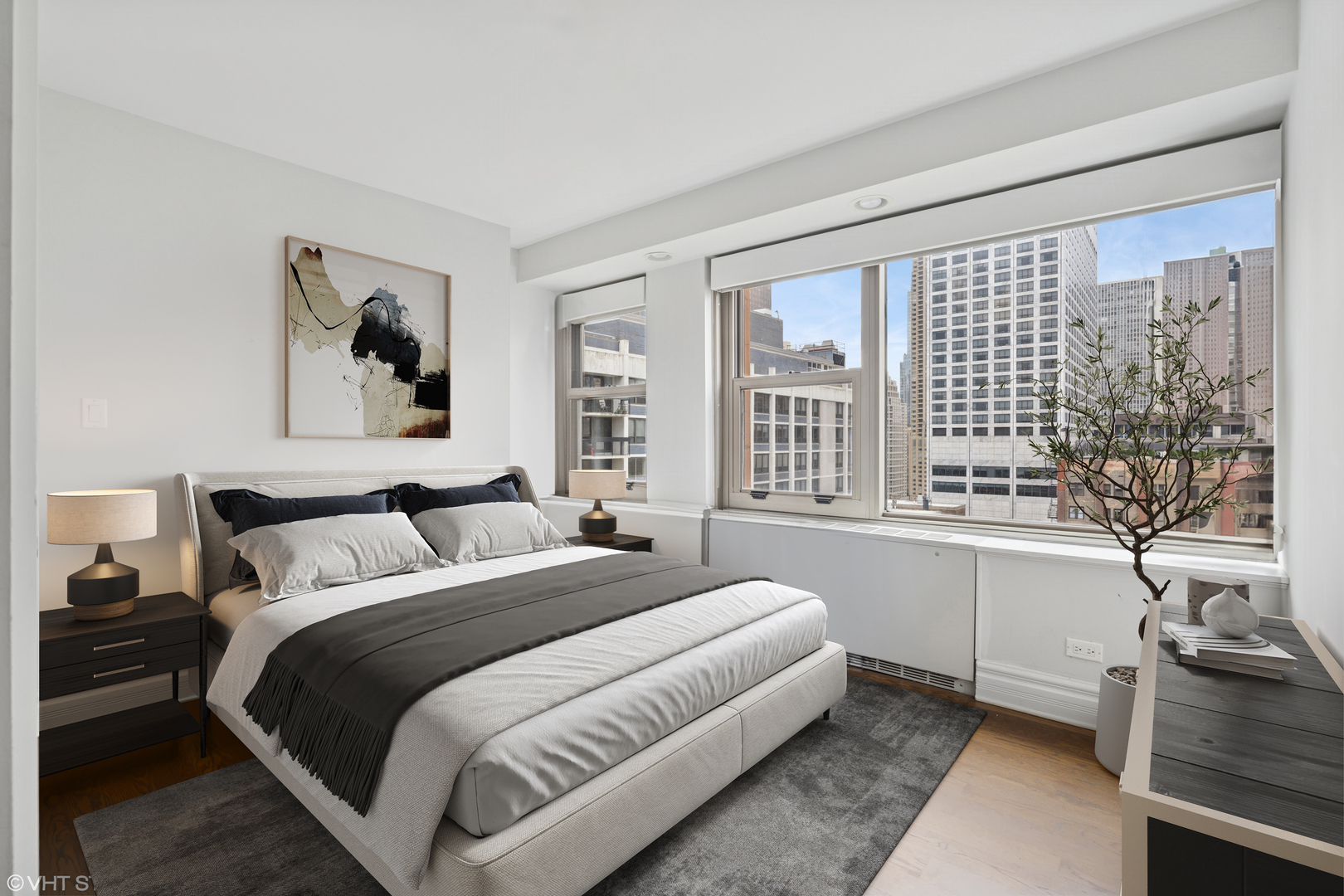 247 E Chestnut Street Unit: 2504