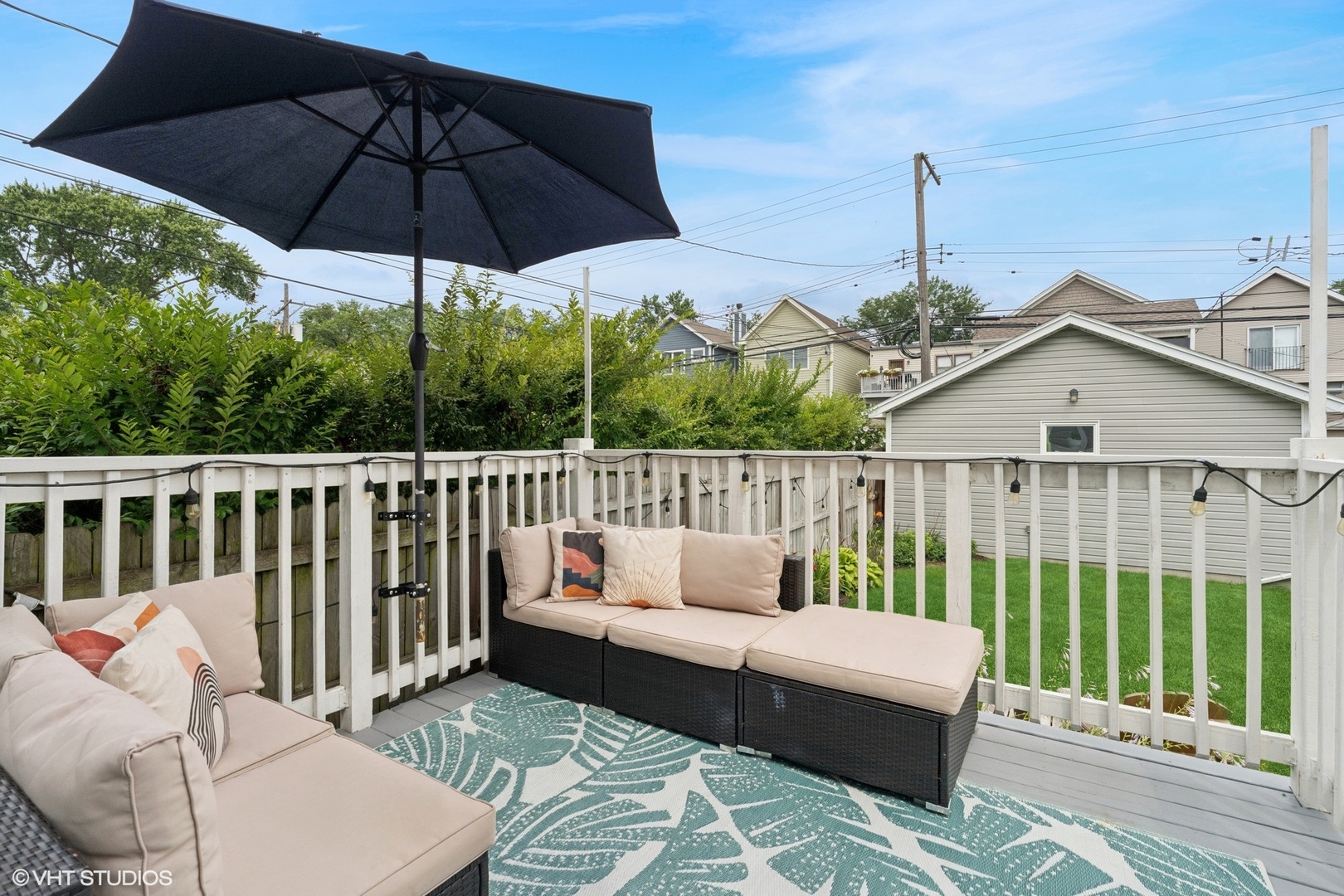 2220 W Foster Avenue