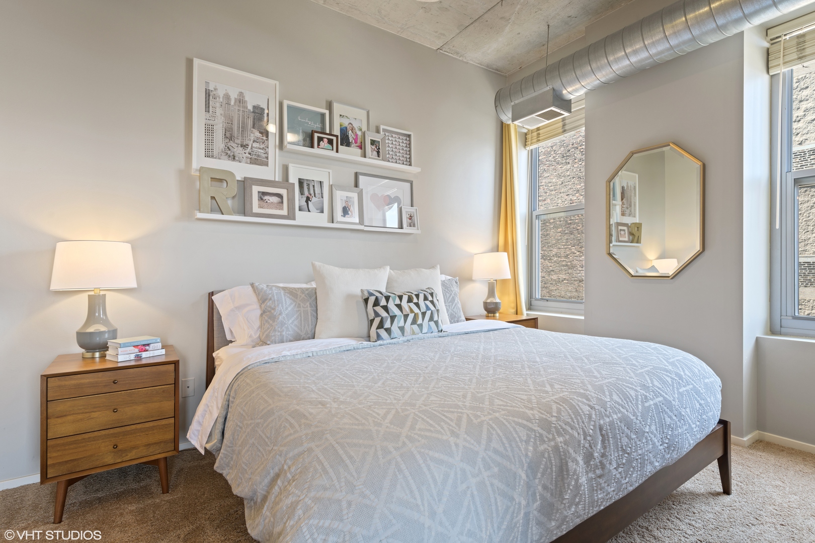 933 W VAN BUREN Street Unit: 527