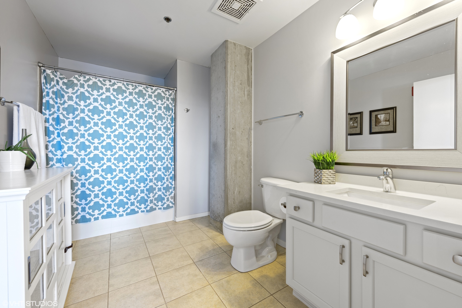 933 W VAN BUREN Street Unit: 527