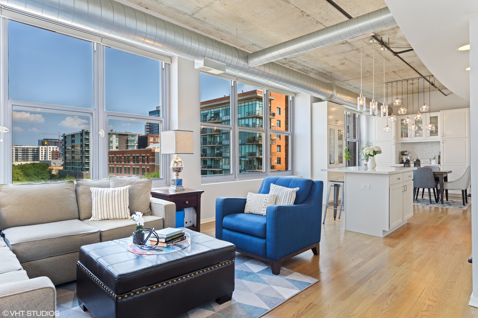 933 W VAN BUREN Street Unit: 527