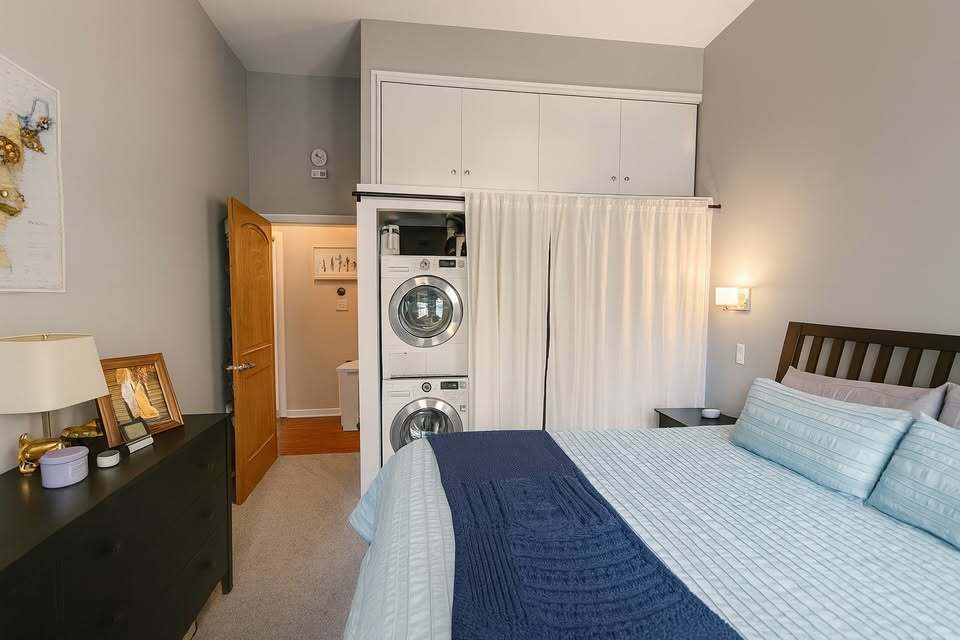 549 W Belden Avenue Unit: 1RE
