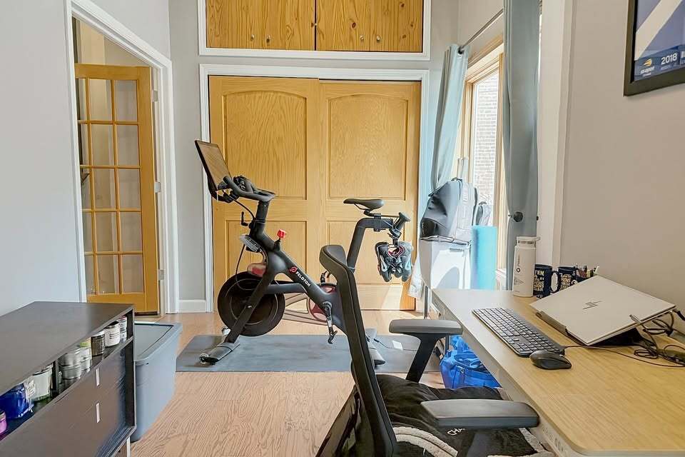 549 W Belden Avenue Unit: 1RE