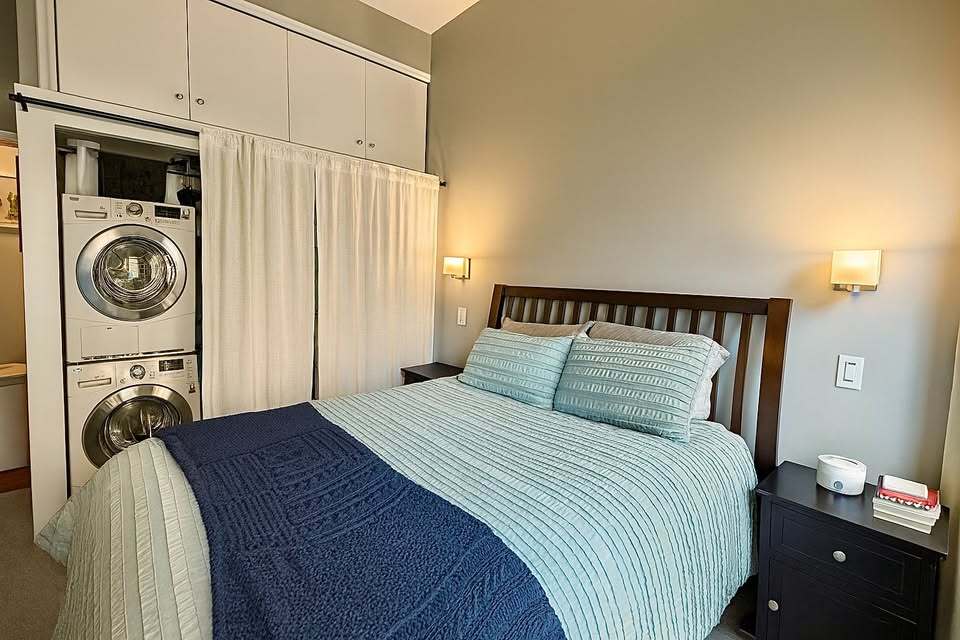 549 W Belden Avenue Unit: 1RE