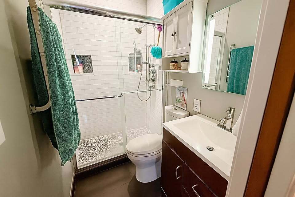 549 W Belden Avenue Unit: 1RE