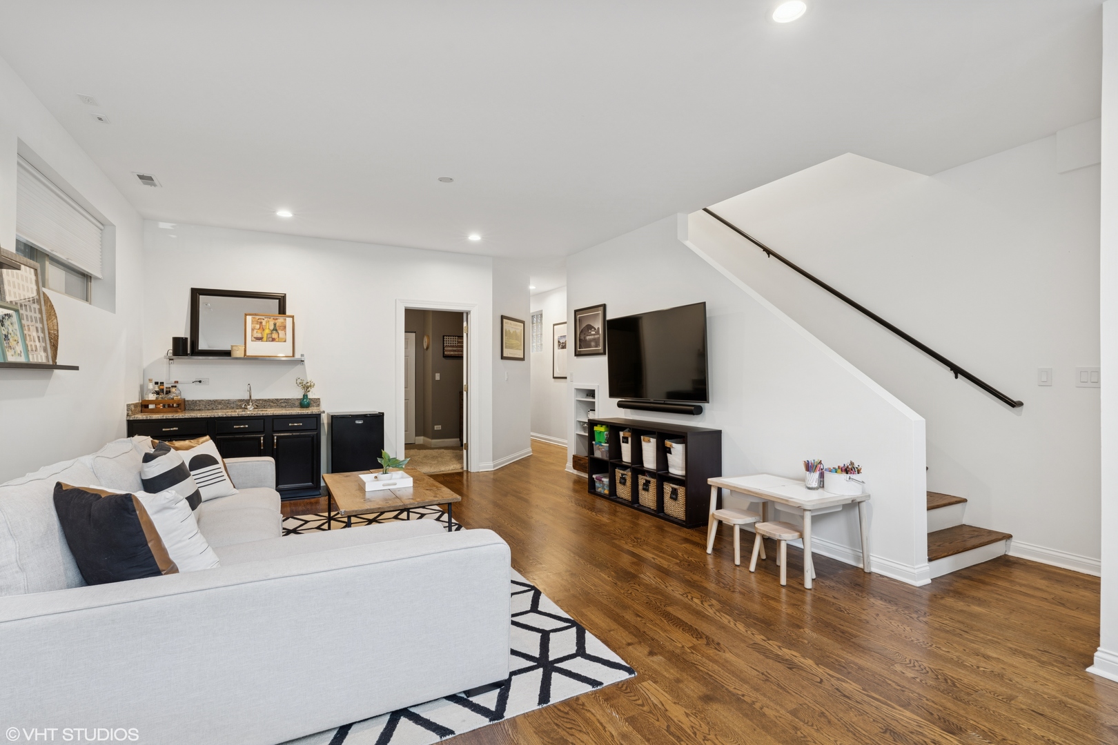 1655 N Campbell Avenue Unit: 1