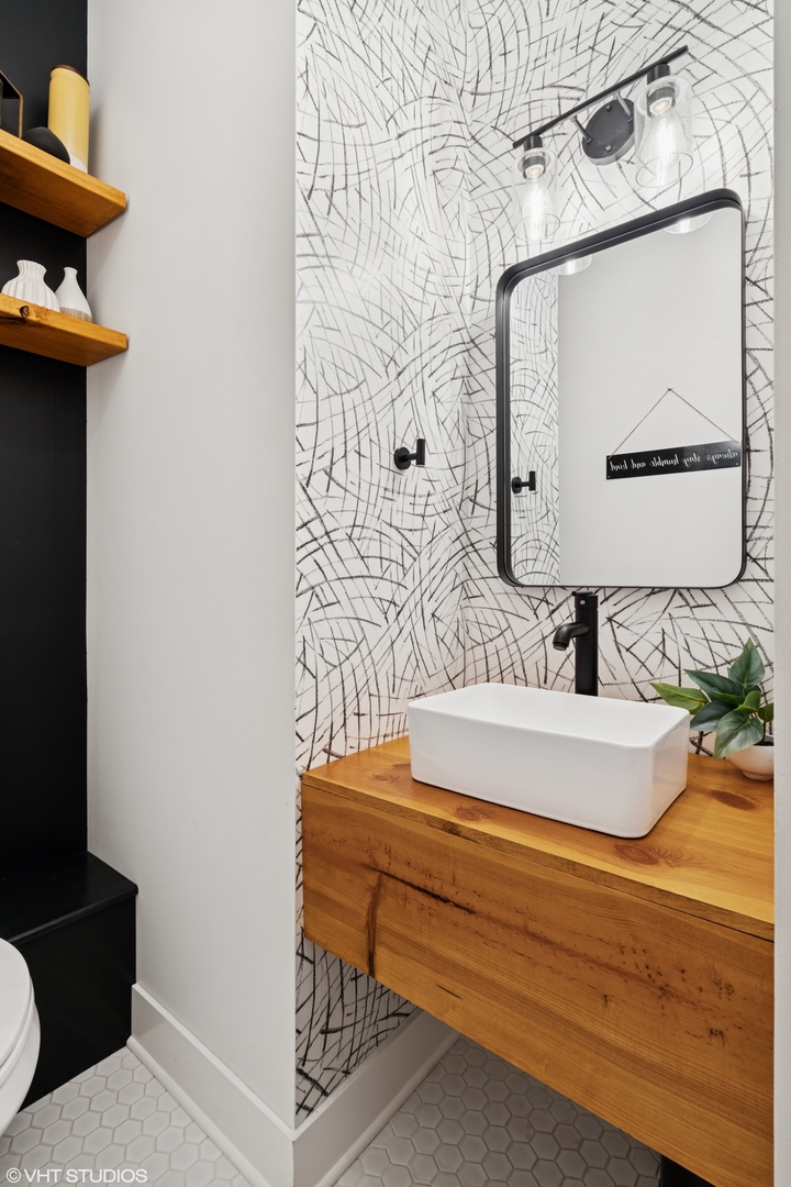 1655 N Campbell Avenue Unit: 1