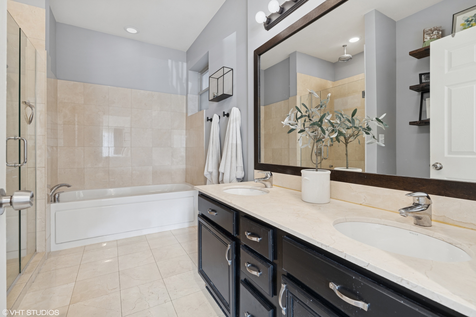 1655 N Campbell Avenue Unit: 1