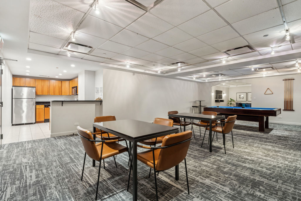 30 E Huron Street Unit: 2508