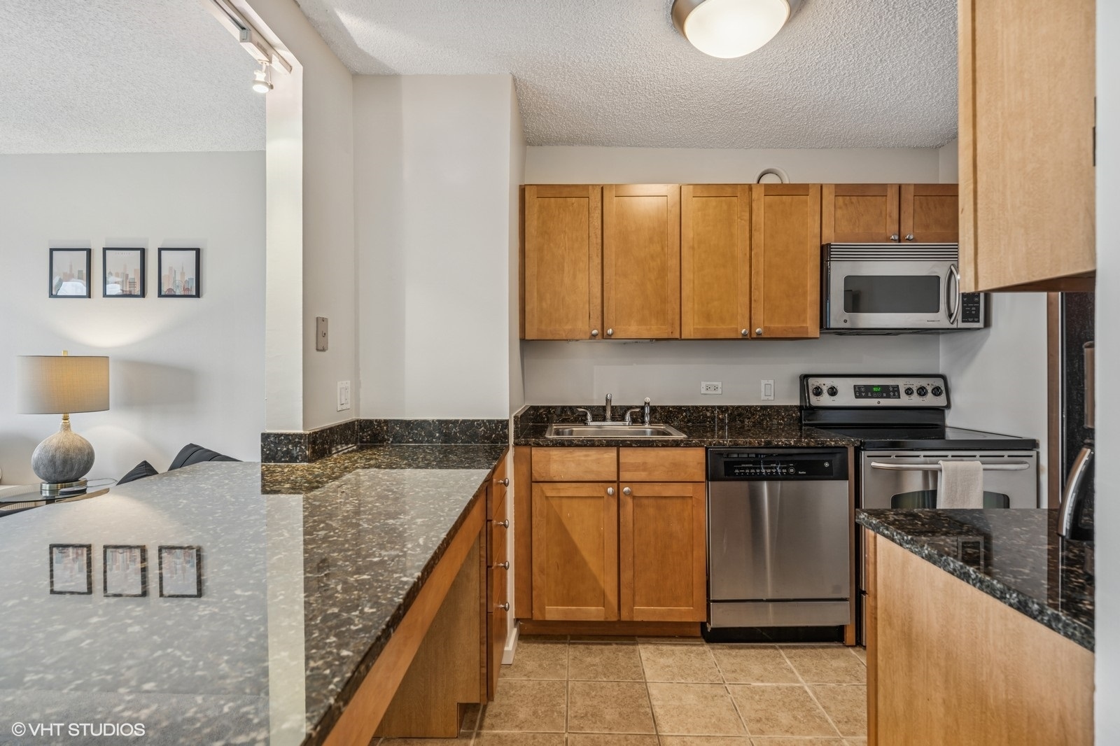 30 E Huron Street Unit: 2508